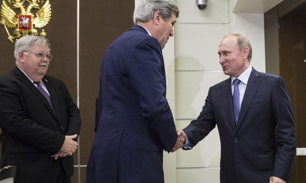 Kerry à Sotchi: premiers signes de détente entre Russie et Etats-Unis 