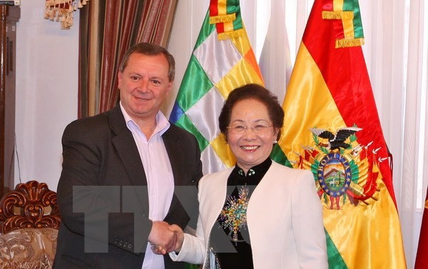 Nguyen Thi Doan en visite officielle en Bolivie