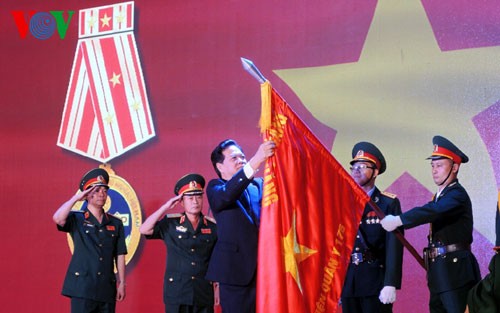 Nguyên Tân Dung au 40ème anniversaire de l’hôpital militaire 175