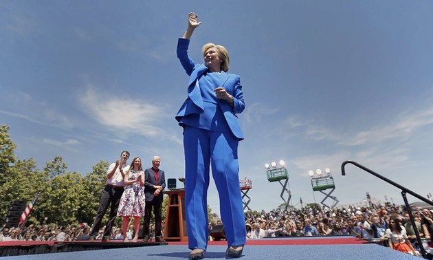 Hillary Clinton lance officiellement sa campagne de présidentielle