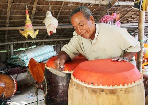 Thạch Ka Ri No et sa passion à l’art khmer