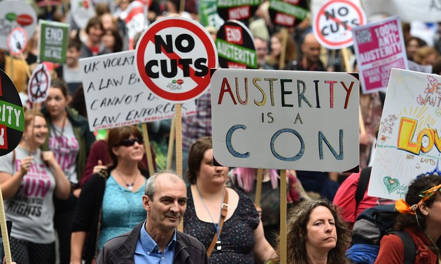 Londres: des milliers de manifestants contre l'austérité