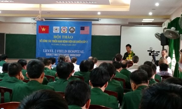Symposium: hôpital militaire ambulant de niveau 2 au Vietnam 