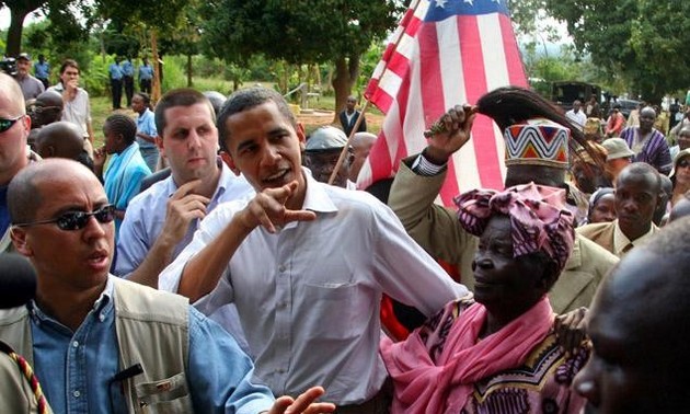 Barack Obama s'envole pour une tournée africaine 