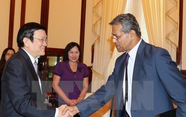 Le président Truong Tân Sang reçoit le représentant du FM