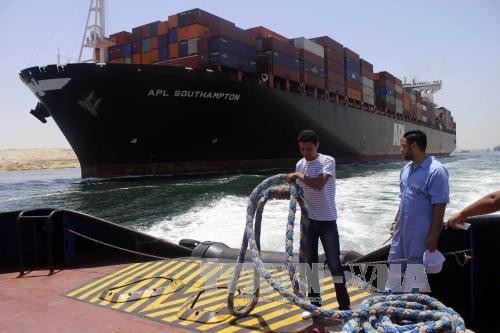L'Égypte inaugure son nouveau canal de Suez 