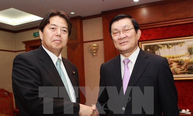Truong Tan Sang reçoit le ministre japonais de l’Agriculture