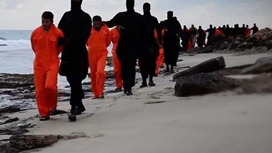 Libye: l’EI a « décapité » 12 personnes à Syrte