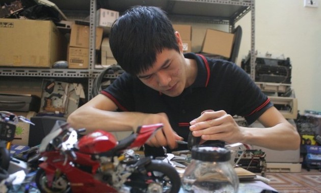 Nguyen Van Long et ses répliques de motos inédites