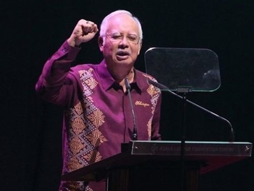 Le Premier ministre malaisien refuse de démissionner