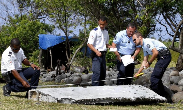 France : le débris retrouvé à La Réunion appartient  au vol MH370