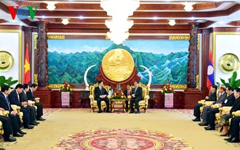 Consolider et développer sans cesse la solidarité spéciale Vietnam-Laos