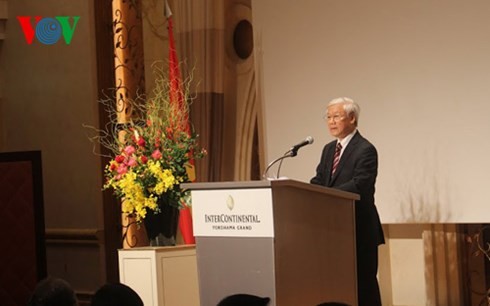 Nguyen Phu Trong inaugure le forum de coopération Vietnam-Japon 