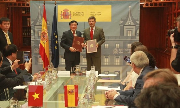 Le Vietnam et l’Espagne signent un accord d’assistance judiciaire en matière pénale