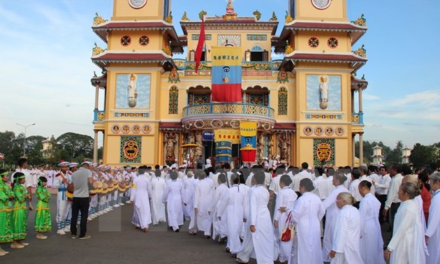Le 90e anniversaire de la propagation du caodaïsme célébré à Hanoi