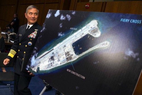 Mer Orientale : Les Etats-Unis patrouillent sur les ilots artificiels construits  par la Chine 