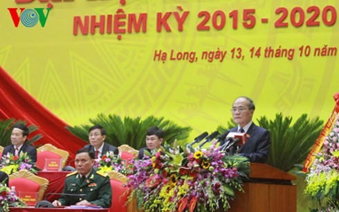 Des dirigeants vietnamiens aux congrès provinciaux et municipaux du PCV