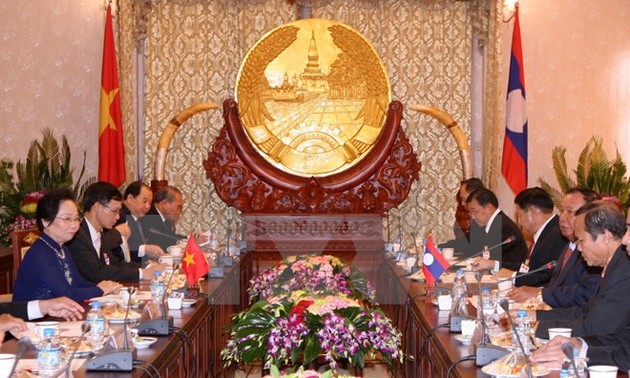Nguyen Thi Doan entame une visite au Laos