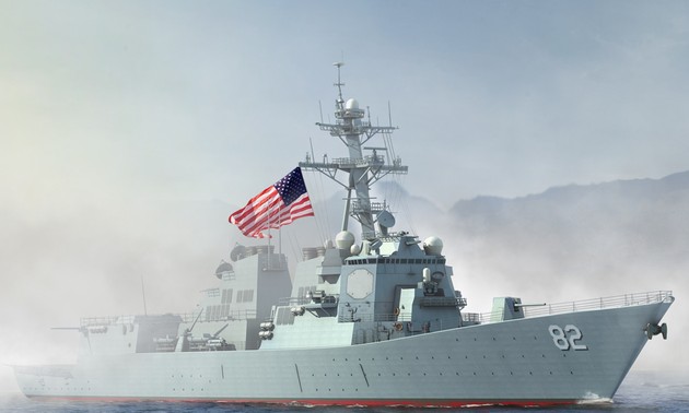 Mer Orientale: les Etats Unis envoient un navire de guerre