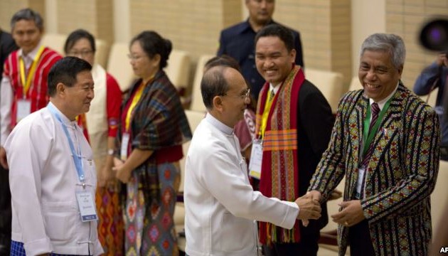 Compromis entre le gouvernement birman et les groupes armés sur le cessez-le-feu