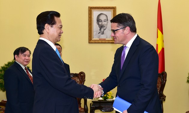 Nguyen Tan Dung reçoit le ministre des Sciences et de l’Art du land de Hesse