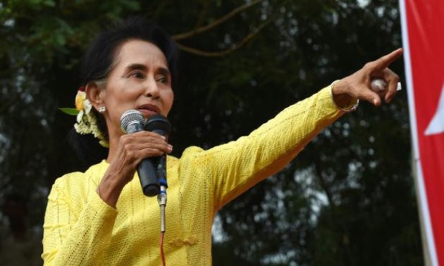 Elections au Myanmar : vers une victoire écrasante pour le parti d’Aung San Suu Kyi