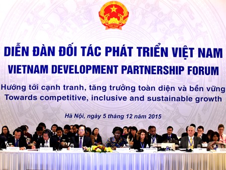 Ouverture du Forum de partenariat de développement du Vietnam 2015