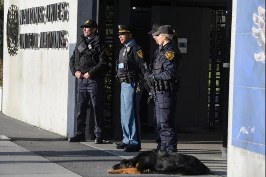 Attentats de Paris : la police suisse recherche des suspects dans la région de Genève