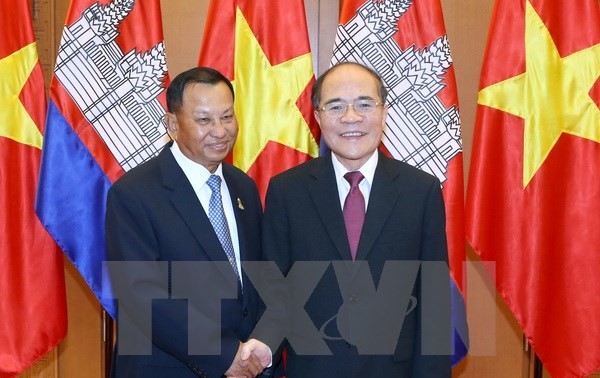 Le président du Sénat cambodgien termine sa visite au Vietnam