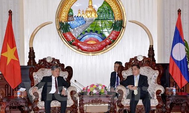 Renforcer la coopération Vietnam-Laos 