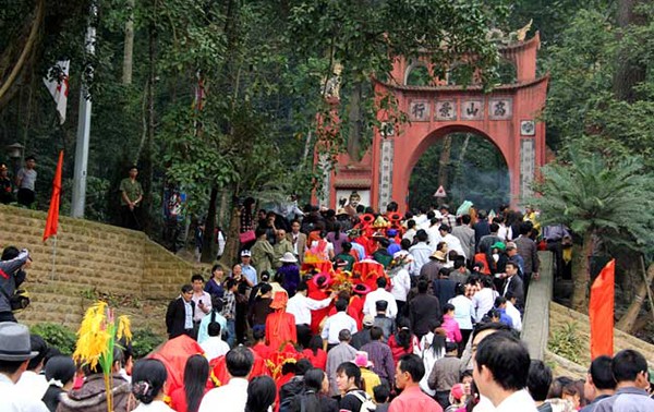 Le culte des rois Hùng fondateurs du pays réunit la communauté vietnamienne