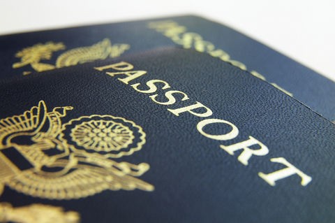 Trafic de passeports syriens: Cazeneuve demande à l’UE d’améliorer leur détection