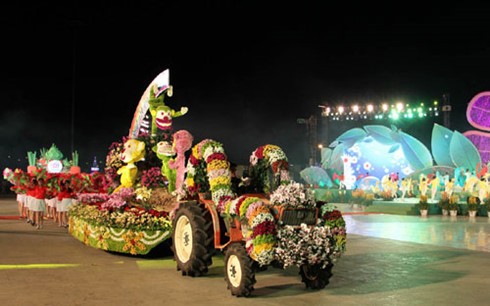 Ouverture du festival des fleurs de Dalat