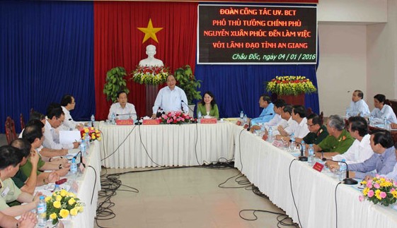 Nguyen Xuan Phuc: An Giang doit renforcer la lutte contre la contrebande