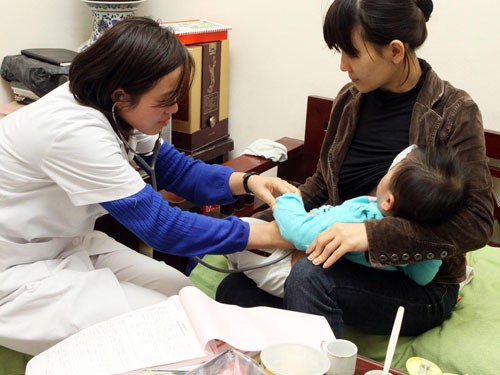 Hanoï développe le modèle de médecins de famille