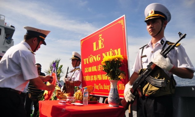 Hommages aux morts pour la patrie sur le plateau continental du Sud du Vietnam