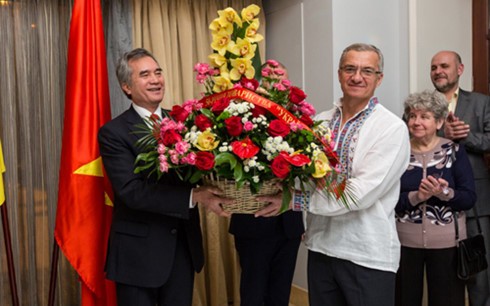 Célébration du 50ème anniversaire de la fondation de l'association d'amitié Ukraine-Vietnam