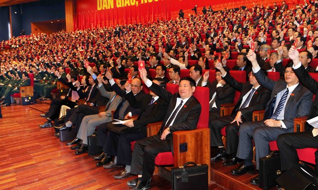 Le peuple vietnamien salue l’élection du CC du PCV