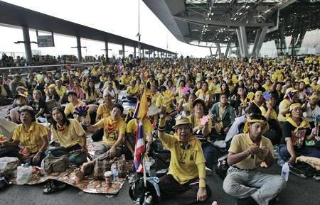 Thaïlande : procès relatif à la prise des aéroports par le PAD en 2008 commence 