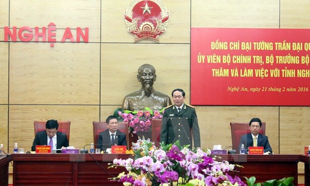 Le ministre de la sécurité publique en visite de travail à Nghê An