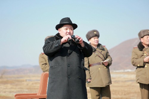Kim Jong-un a supervisé des exercices aériens
