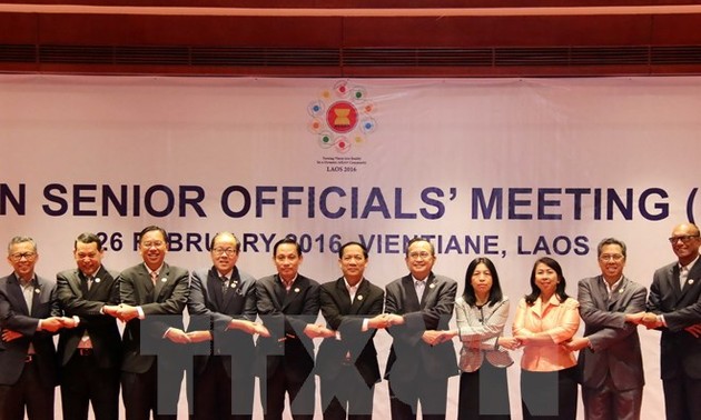 Les hauts officiels de l’ASEAN réunis au Laos