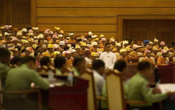 Myanmar : le parti au pouvoir sécurise deux sièges de candidats présidentiels