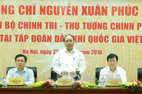 Nguyen Xuan Phuc travaille avec PetroVietnam