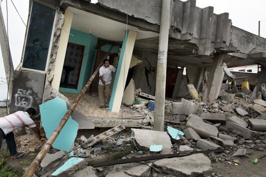 Equateur : le bilan du séisme dépasse les 600 morts