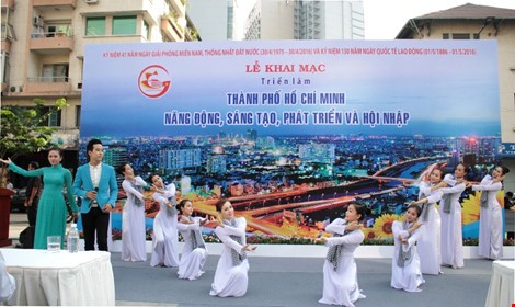 Expositions à Ho Chi Minh-ville, à l’occasion du 30 avril et du 1er mai