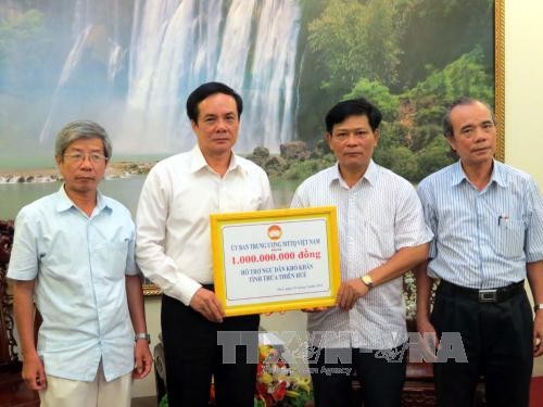 Le Front de la patrie offre un milliard de dongs aux pêcheurs de Thua Thien-Hue