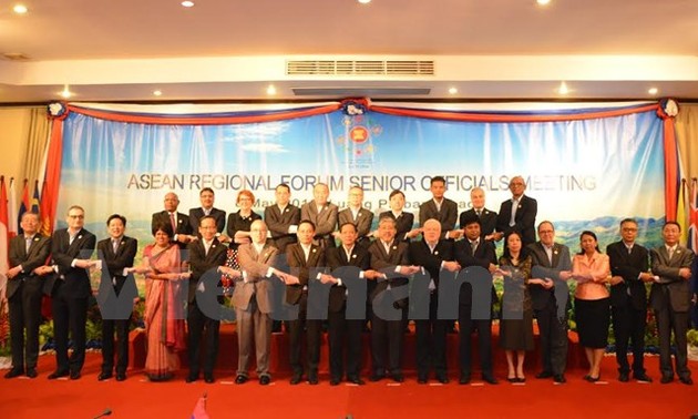Le Vietnam participe au sommet du Forum régional de l’ASEAN 
