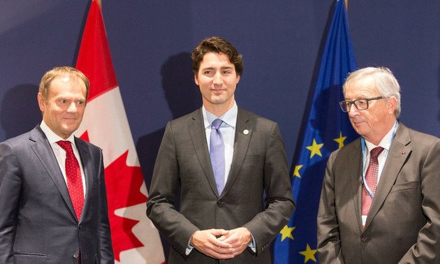 Traité UE-Canada: les 28 veulent que les parlements nationaux donnent leur aval