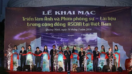 Vernissage de l’exposition de photos sur la communauté de l’ASEAN
